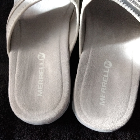 *Merrell Thong Sandals* - Picture 7 of 10